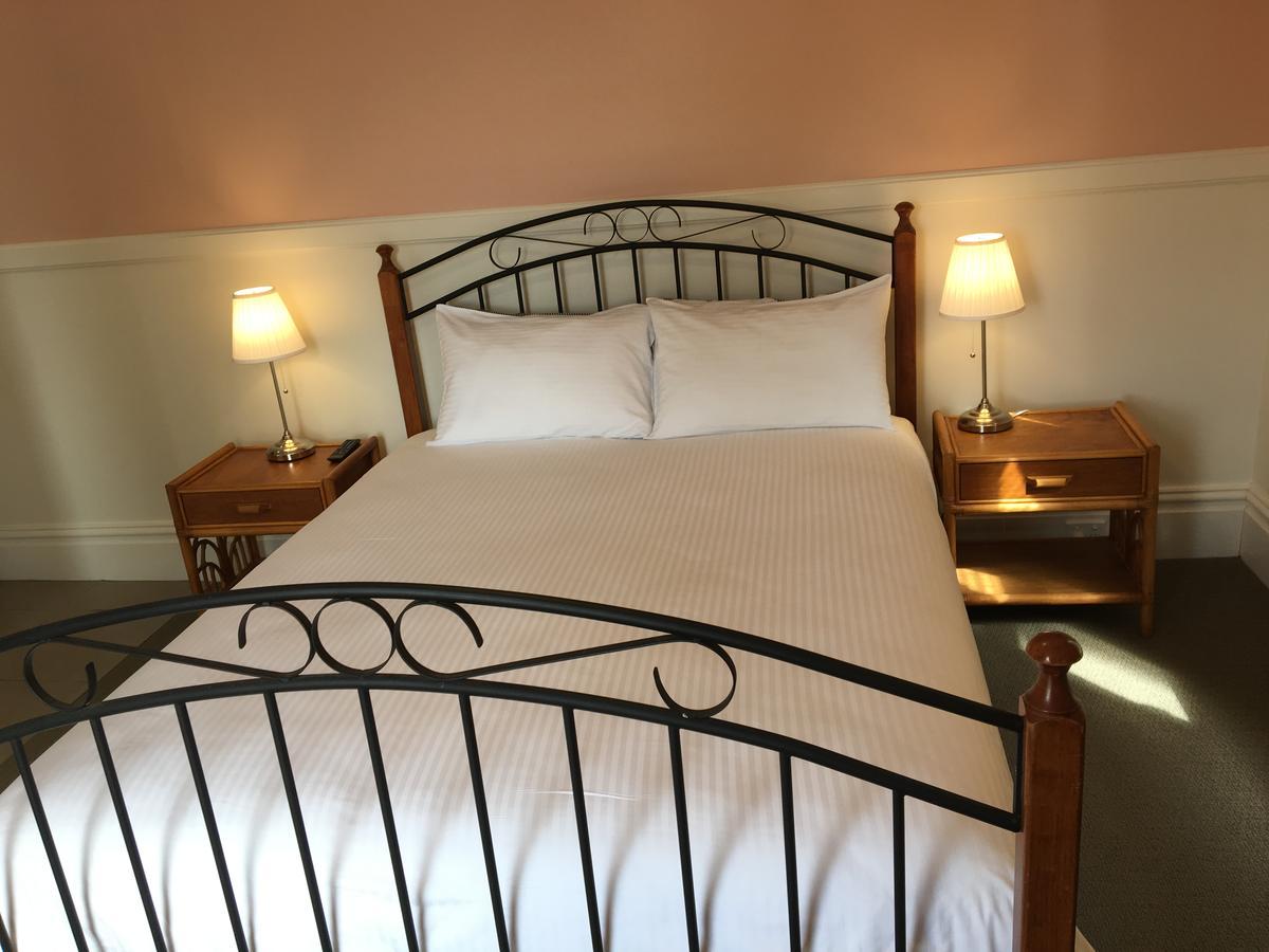 Settlers Arms Hotel Dungog Eksteriør bilde